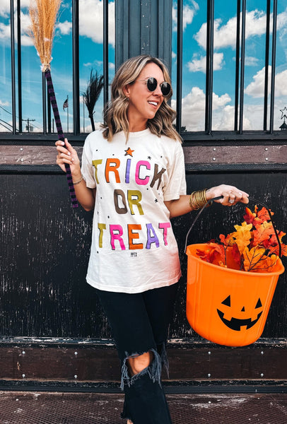 TRICK OR TREAT TEE